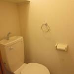 閑静な住宅街、レディースマンション。 画像4