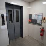 全室、大通りに面し、明るいお部屋。生活至便です。 画像5