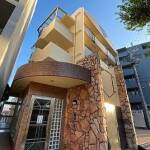 阪急・六甲駅、徒歩４分。レディースマンション。