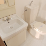 バイク置き場があるマンション。防犯カメラもついてます。 画像5