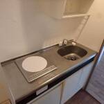 大通りに面し、生活至便です。 画像3