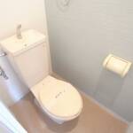 2WAYアクセス。洋室広々８帖。 画像6