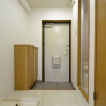 全室、大通りに面し、明るいお部屋。生活至便です。 画像6