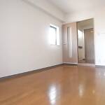 バイク置き場があるマンション。防犯カメラもついてます。 画像6